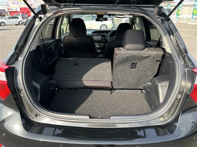 ヴィッツ F セーフティーエディションIII 禁煙車 ワンオーナー スマートキー プッシュスタート 純正メモリナビ(DTV/BT/DVD/ラジオ) バックカメラ オートライト オートハイビーム 衝突軽減ブレーキ マニュアルエアコン(24枚目)