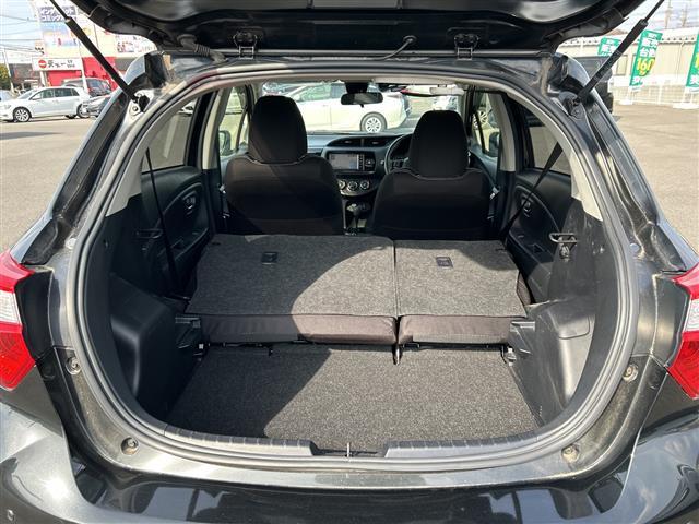 ヴィッツ F セーフティーエディションIII 禁煙車 ワンオーナー スマートキー プッシュスタート 純正メモリナビ(DTV/BT/DVD/ラジオ) バックカメラ オートライト オートハイビーム 衝突軽減ブレーキ マニュアルエアコン(25枚目)