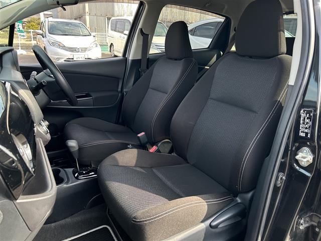ヴィッツ F セーフティーエディションIII 禁煙車 ワンオーナー スマートキー プッシュスタート 純正メモリナビ(DTV/BT/DVD/ラジオ) バックカメラ オートライト オートハイビーム 衝突軽減ブレーキ マニュアルエアコン(28枚目)