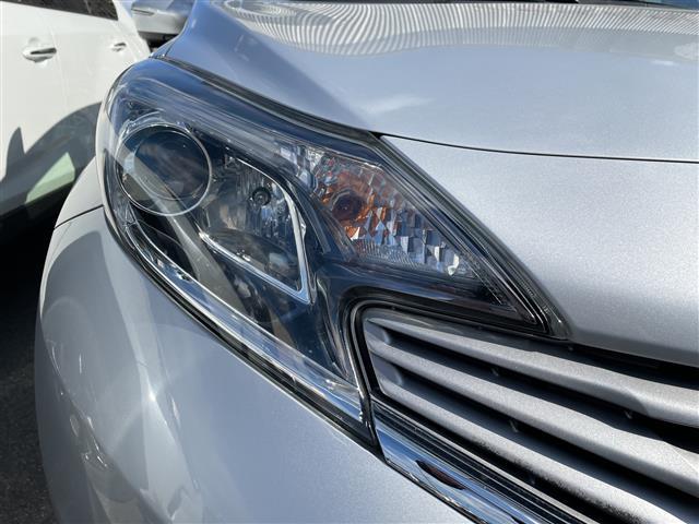 ノート メダリスト　ワンオーナー　禁煙車　スマートキー　プッシュスタート　ディスプレイオーディオ　全方位カメラ　衝突軽減ブレーキ　アイドリングストップ　車線逸脱警報装置　横滑り防止装置　純正フロアマット　保証書（38枚目）