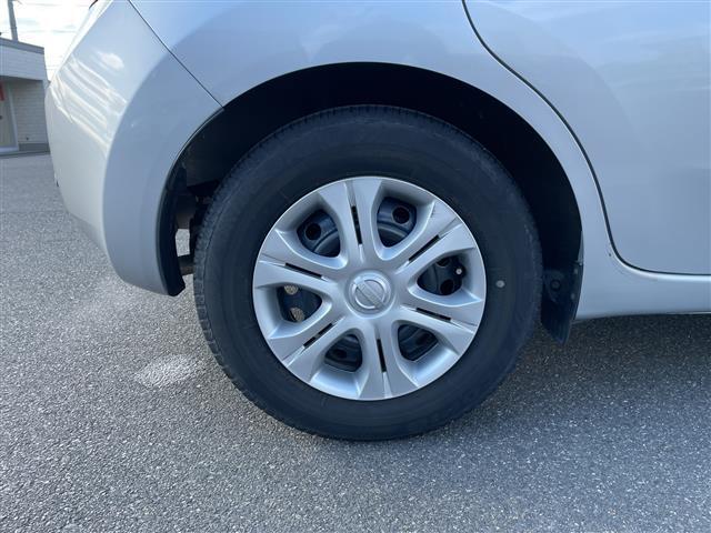 ノート メダリスト　ワンオーナー　禁煙車　スマートキー　プッシュスタート　ディスプレイオーディオ　全方位カメラ　衝突軽減ブレーキ　アイドリングストップ　車線逸脱警報装置　横滑り防止装置　純正フロアマット　保証書（41枚目）