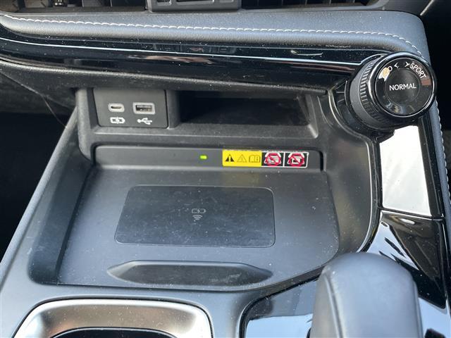 ＮＸ ＮＸ２５０　禁煙車　ワンオーナー車　黒レザーシート　純正ナビ　Ｂｌｕｅｔｏｏｔｈ　フルセグＴＶ　全周囲カメラ　前席パワーシート　ブラインドスポットモニター　レーダークルーズコントロール　前後ドライブレコーダー（12枚目）