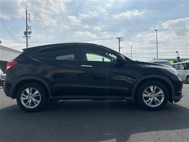 ヴェゼル Ｘ・ホンダセンシング　ワンオーナー／純正ナビＴＶ／フルセグ／ＢＴ／ＨＤＭＩ／Ｂカメラ／ホンダセンシング／オートブレーキホールド／アイドリングストップ／ドラレコ／ＥＴＣ／純正ＡＷ／ＬＥＤヘッド／説明書／保証書／スペアキー（30枚目）