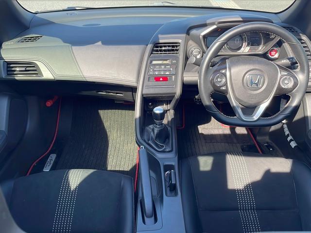 Ｓ６６０ α　ワンオーナー　純正フロアマット　プッシュスタート　保証書　記録簿　取扱説明書　サンルーフ　純正アルミホイール　クルーズコントロール　６速マニュアル車　オートライト（22枚目）