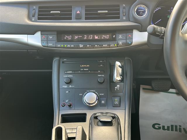 CT CT200h バージョンL ドラレコ(F/R) イモビライザー ドアバイザー LEDライト シートヒーター(D/N) 電格ミラー パーキングセンサー パワーシート(D/N) 純正フロア ステアリングスイッチ ライトウォッシャー(18枚目)