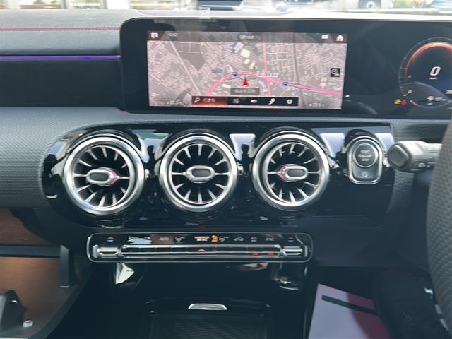 CLAクラス CLA200d AMGライン ワンオーナー ドラレコ(F/R) LEDライト 純正フロアマット オートライト ESP クリアランスソナー レーンキープアシスト 標識アシスト ハンドルアシスト アクティブブレーキアシスト BSM(16枚目)