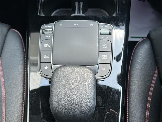 CLAクラス CLA200d AMGライン ワンオーナー ドラレコ(F/R) LEDライト 純正フロアマット オートライト ESP クリアランスソナー レーンキープアシスト 標識アシスト ハンドルアシスト アクティブブレーキアシスト BSM(22枚目)
