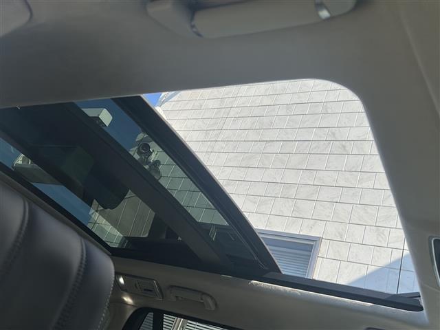 レンジローバー 5.0 V8 スーパーチャージド ヴォーグ ドラレコ(前) ステアリングスイッチ 電動ステップ サンルーフ 後席モニター×2 パワーバックドア マッサージシート(D/N) エアーサスペンション ステアリングヒーター MERIDIANサウンド(4枚目)