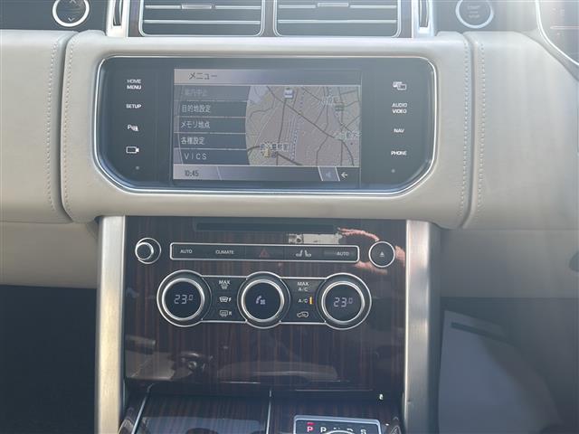 レンジローバー 5.0 V8 スーパーチャージド ヴォーグ ドラレコ(前) ステアリングスイッチ 電動ステップ サンルーフ 後席モニター×2 パワーバックドア マッサージシート(D/N) エアーサスペンション ステアリングヒーター MERIDIANサウンド(8枚目)