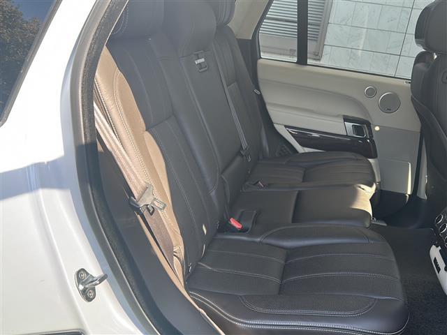 レンジローバー 5.0 V8 スーパーチャージド ヴォーグ ドラレコ(前) ステアリングスイッチ 電動ステップ サンルーフ 後席モニター×2 パワーバックドア マッサージシート(D/N) エアーサスペンション ステアリングヒーター MERIDIANサウンド(25枚目)