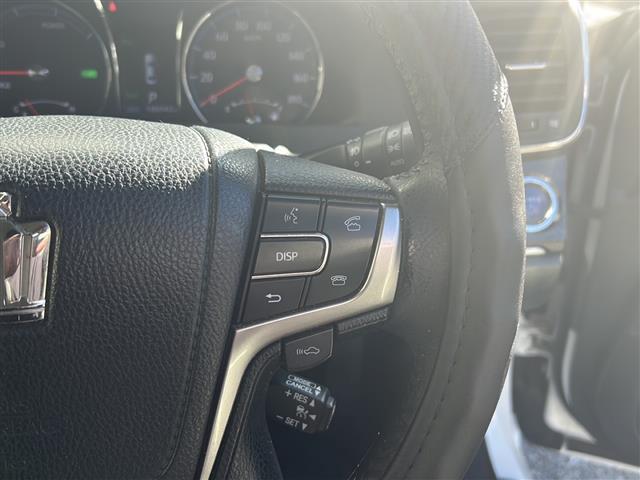 クラウンハイブリッド アスリートＳ　純正ナビ　ビルトインＥＴＣ　バックカメラ　ハンドルヒーター　シートヒーター　パワーシート　クリアランスソナー　ＰＣＳ　ＩＣＳ　ステアリングスイッチ　クルーズコントロール　取扱説明書（7枚目）