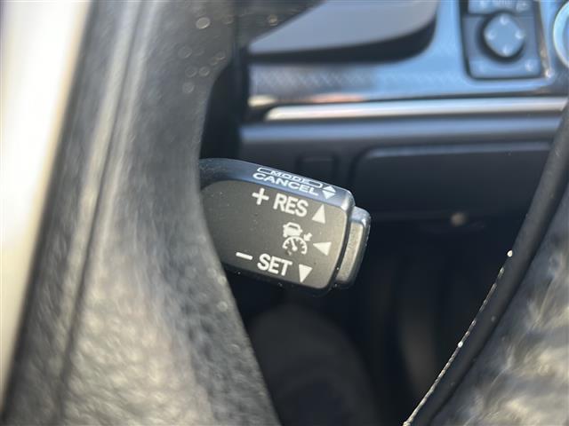 クラウンハイブリッド アスリートＳ　純正ナビ　ビルトインＥＴＣ　バックカメラ　ハンドルヒーター　シートヒーター　パワーシート　クリアランスソナー　ＰＣＳ　ＩＣＳ　ステアリングスイッチ　クルーズコントロール　取扱説明書（12枚目）