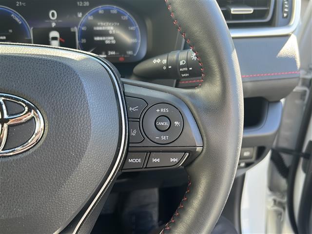 ＲＡＶ４ ＰＨＶ Ｚ　ＥＴＣ２．０　ワンオーナ　純ナビ　バックカメラ　ドラレコ　純フロア　純オーディオ　ＡＭ／ＦＭ／ＢＴ／ＴＶ／Ｍｉｒａｃａｓｔ　Ｄ／Ｎ席パワーシート　シートヒーター　クルコン　おくだけ純電　保証書　取扱説（10枚目）