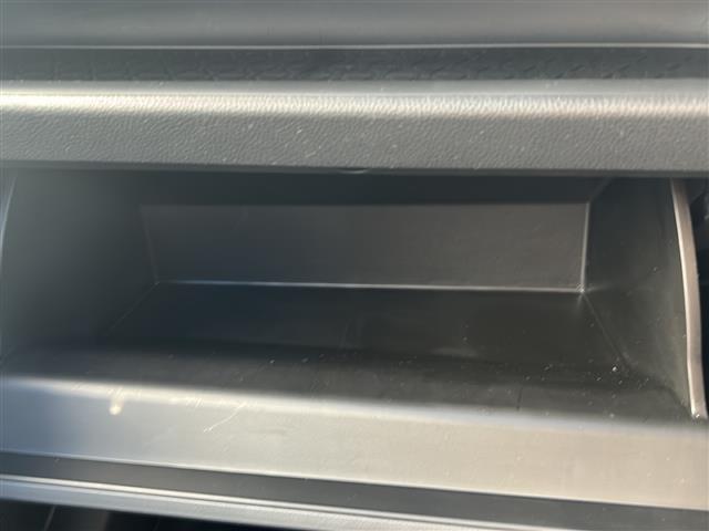 ＲＡＶ４ ＰＨＶ Ｚ　ＥＴＣ２．０　ワンオーナ　純ナビ　バックカメラ　ドラレコ　純フロア　純オーディオ　ＡＭ／ＦＭ／ＢＴ／ＴＶ／Ｍｉｒａｃａｓｔ　Ｄ／Ｎ席パワーシート　シートヒーター　クルコン　おくだけ純電　保証書　取扱説（23枚目）