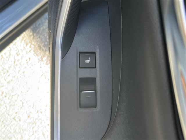 ＲＡＶ４ ＰＨＶ Ｚ　ＥＴＣ２．０　ワンオーナ　純ナビ　バックカメラ　ドラレコ　純フロア　純オーディオ　ＡＭ／ＦＭ／ＢＴ／ＴＶ／Ｍｉｒａｃａｓｔ　Ｄ／Ｎ席パワーシート　シートヒーター　クルコン　おくだけ純電　保証書　取扱説（29枚目）