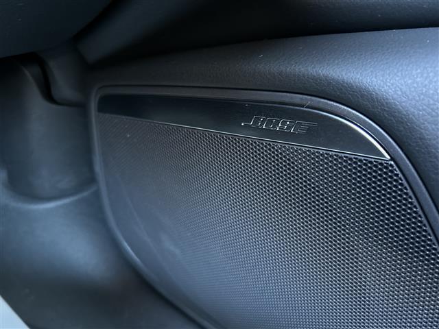 Ａ６アバント ２．８ＦＳＩクワトロ　ワンオーナー　ＥＴＣ　ルーフレール　ＬＥＤライト　ステアリングスイッチ　パワーシート（Ｄ／Ｎ）　プレミアムサウンド（ＢＯＳＥ）　プッシュスタート　純正フロア　オートライト　パーキングセンサー　ＴＲＣ（9枚目）