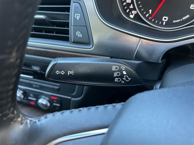 Ａ６アバント ２．８ＦＳＩクワトロ　ワンオーナー　ＥＴＣ　ルーフレール　ＬＥＤライト　ステアリングスイッチ　パワーシート（Ｄ／Ｎ）　プレミアムサウンド（ＢＯＳＥ）　プッシュスタート　純正フロア　オートライト　パーキングセンサー　ＴＲＣ（18枚目）