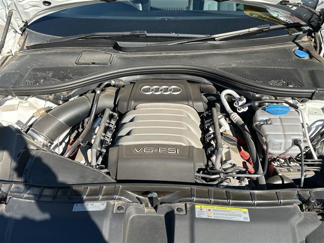 Ａ６アバント ２．８ＦＳＩクワトロ　ワンオーナー　ＥＴＣ　ルーフレール　ＬＥＤライト　ステアリングスイッチ　パワーシート（Ｄ／Ｎ）　プレミアムサウンド（ＢＯＳＥ）　プッシュスタート　純正フロア　オートライト　パーキングセンサー　ＴＲＣ（28枚目）