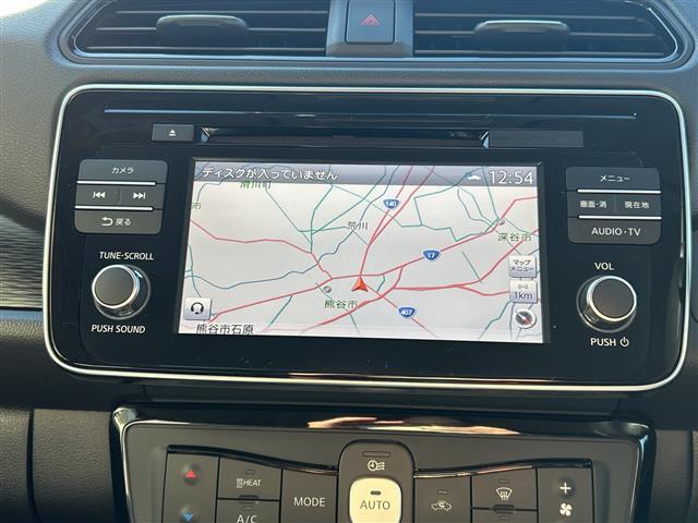 リーフ Ｇ　１オーナー　純正ナビ　ＦＭ／ＡＭ／ＵＳＢ／ＢＴ／ＴＶ／ＤＶＤ／ＣＤ　ＥＴＣ　シートヒーターＤＮ　ステアリングヒーター　追従クルコン　Ｐアシスト　３６０度カメラ　純正フロア　ＬＥＤヘッド　保証書　取説（2枚目）