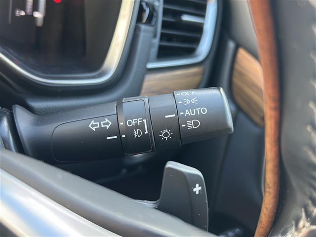 ＣＲ－Ｖ ＥＸ　純正ナビ　ＦＭ／ＡＭ／ＢＴ／ＤＶＤ／ＴＶ／ＣＤ／ＵＳＢ／ＳＤ　ＥＴＣ２．０　前後ドラレコ　ＢＳＭ　シートヒーターＤＮ　パワーシートＤ　追従クルコン　衝突軽減Ｂ　Ｐアシスト　レーンアシスト　保証書　取説（15枚目）