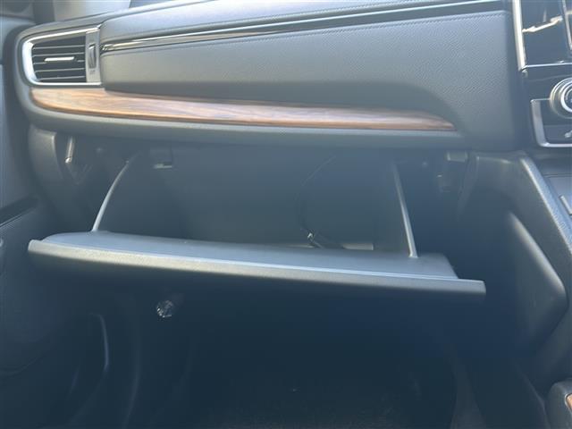 ＣＲ－Ｖ ＥＸ　純正ナビ　ＦＭ／ＡＭ／ＢＴ／ＤＶＤ／ＴＶ／ＣＤ／ＵＳＢ／ＳＤ　ＥＴＣ２．０　前後ドラレコ　ＢＳＭ　シートヒーターＤＮ　パワーシートＤ　追従クルコン　衝突軽減Ｂ　Ｐアシスト　レーンアシスト　保証書　取説（22枚目）
