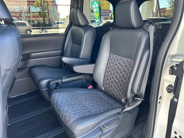 ヴォクシー S-Z 純正ナビ バックカメラ ビルトインETC 前後ドライブレコーダー 両側パワースライドドア シートヒーター ACC オートハイビーム オートホールド BSM クリアランスソナー 保証書 取扱説明書(25枚目)