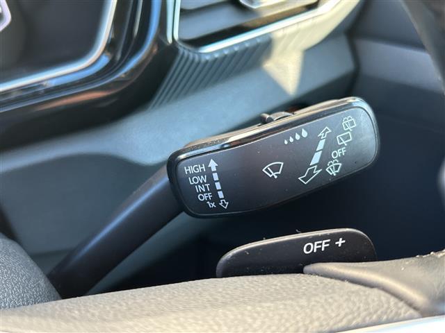 Ｔ－クロス ＴＳＩ　スタイル　ＥＴＣ２．０　ルーフレール　積込スタッドレス純正ＡＷタイヤ１６インチ４本　フォグランプ　ＬＥＤライト　純正フロア　コーナーセンサー　クリアランスソナー　ＢＳＭ　スマートキー　スペアキー１本　クルコン追（15枚目）