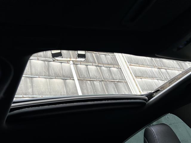 クラウンハイブリッド RS サンルーフ 純正ナビ バックカメラ 前方純ドラレコ PCS LTA PSB RSA クリアランスソナー レーダークルコン 前席パワーシート シートヒーター ETC パドルシフト LEDヘッドライト(2枚目)