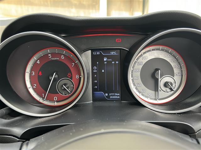 スイフトスポーツ ベースグレード 社外ナビ クルーズコントロール スマートキー ステアリングスイッチ アダプティブクルーズコントロール デュアルセンサーブレーキサポート 車線逸脱警報 運転席シートヒーター ETC 純正フロアマット(6枚目)