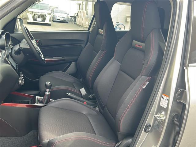 スイフトスポーツ ベースグレード 社外ナビ クルーズコントロール スマートキー ステアリングスイッチ アダプティブクルーズコントロール デュアルセンサーブレーキサポート 車線逸脱警報 運転席シートヒーター ETC 純正フロアマット(10枚目)