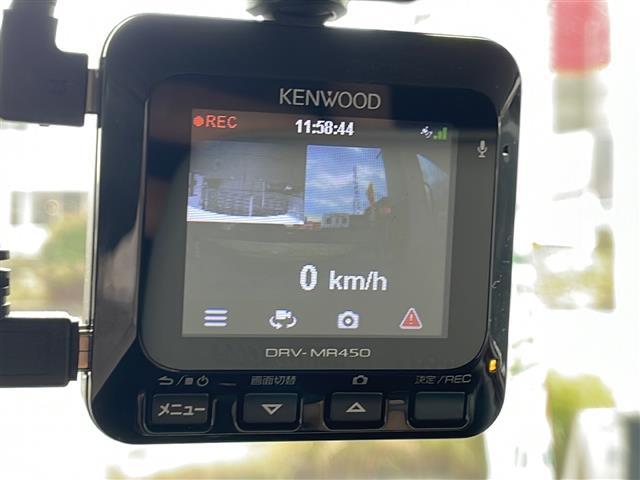 スイフトスポーツ ベースグレード 純正ナビ 前後ドライブレコーダー 運転席シートヒーター クルーズコントロール ビルドインETC TVキャンセラー 純正フロアマット 純正ドアバイザー プッシュスタート LEDヘッドライト フォグライト(18枚目)