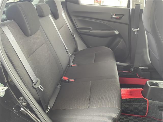 スイフトスポーツ ベースグレード 純正ナビ 前後ドライブレコーダー 運転席シートヒーター クルーズコントロール ビルドインETC TVキャンセラー 純正フロアマット 純正ドアバイザー プッシュスタート LEDヘッドライト フォグライト(22枚目)