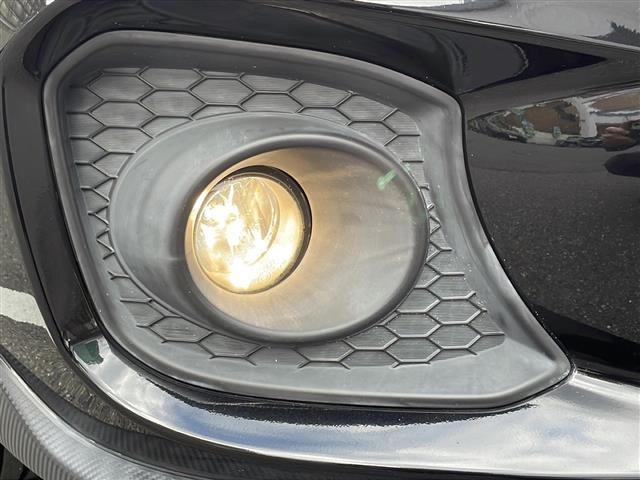 スイフトスポーツ ベースグレード 純正ナビ 前後ドライブレコーダー 運転席シートヒーター クルーズコントロール ビルドインETC TVキャンセラー 純正フロアマット 純正ドアバイザー プッシュスタート LEDヘッドライト フォグライト(33枚目)