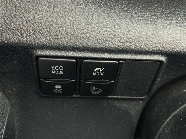 シエンタ ハイブリッドＧ　クエロ　ワンオーナー　禁煙車　両側パワースライドドア　プリクラッシュセーフティー　レーンディパーチャーアラート　横滑り防止機能　車両接近通報装置　ＥＣＬＩＰＳＥ製ナビ　前後ドラレコ　ディーラー整備記録簿（12枚目）