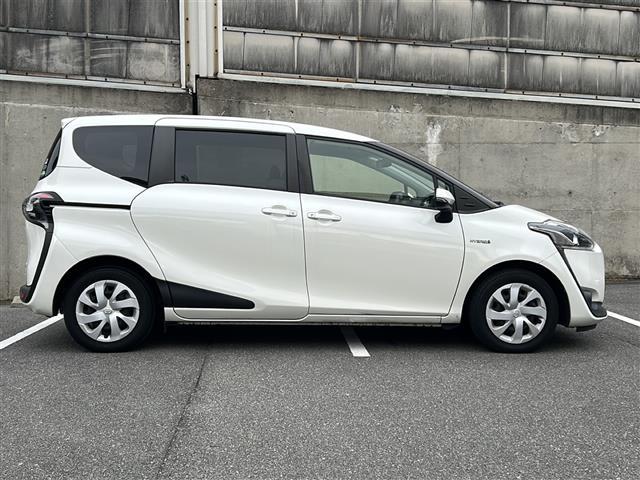 シエンタ ハイブリッドＧ　クエロ　ワンオーナー　禁煙車　両側パワースライドドア　プリクラッシュセーフティー　レーンディパーチャーアラート　横滑り防止機能　車両接近通報装置　ＥＣＬＩＰＳＥ製ナビ　前後ドラレコ　ディーラー整備記録簿（27枚目）
