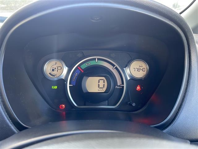 アイミーブ G 純正ナビ D席シートヒーター ASC アクティブビリティコントロール D席シートヒーター車両接近通報装置 ウィンドウデフォッガー ユピテル前方ドライブレコーダー 純正フロアマット(6枚目)