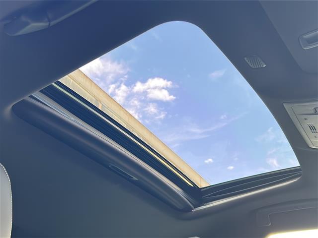 ＩＳ ＩＳ３００　ＦスポーツモードブラックＩＩＩ　１オ－ナ－　禁煙車　サンルーフ　オレンジキャリパー　前席パワーシート　前席シートヒーター　前席エアーシート　アラウンドビュー　ＬＴＡ　ＢＳＭ　ＰＫＳＡ　ＲＣＴＡ　ＰＫＳＢ　ＲＳＡ　追従式クルコン（2枚目）