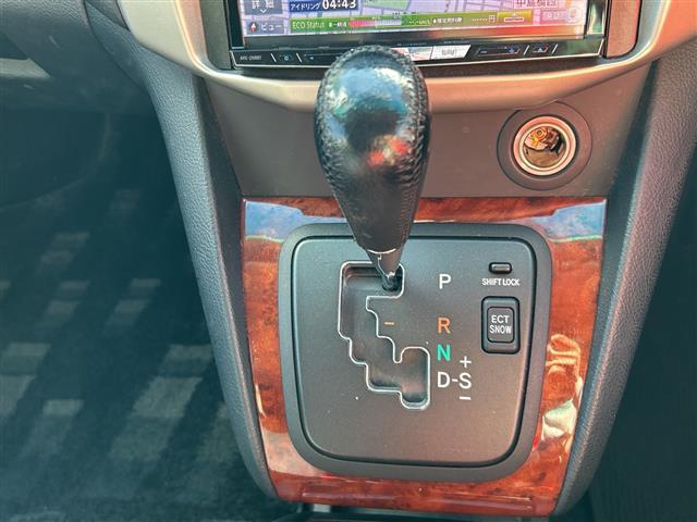 ������тm���C�P���̃K���o�[�����炱���ł��鍂������I���Q�O�Q�O�N�P���@�i���j���{�\����������������ׁi�������ÎԔ���s��̑�蔃����Ǝ҂�ΏۂƂ����u���Î����Ԕ���䐔�m���D�P�����v���j