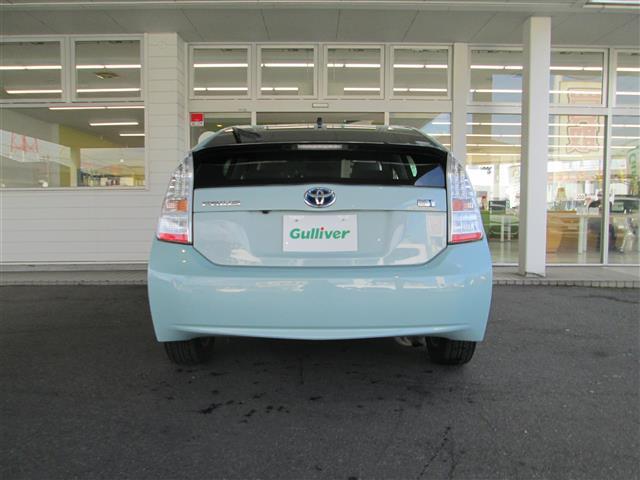 プリウス Ｇ　純正ＳＤナビ／フルセグＴＶ／バックカメラ／ステアリングスイッチ／キセノンライト／フォグライト／オートライト／プッシュスタート／スマートキー／スペアキー／クルーズコントロール／ビルトインＥＴＣ／電動格納（16枚目）