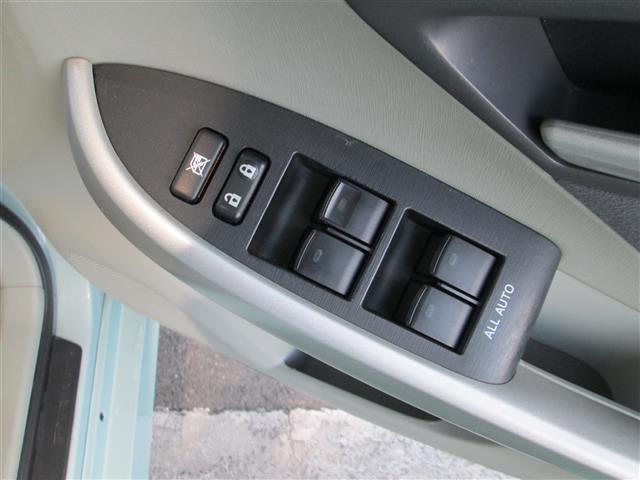 プリウス Ｇ　純正ＳＤナビ／フルセグＴＶ／バックカメラ／ステアリングスイッチ／キセノンライト／フォグライト／オートライト／プッシュスタート／スマートキー／スペアキー／クルーズコントロール／ビルトインＥＴＣ／電動格納（20枚目）