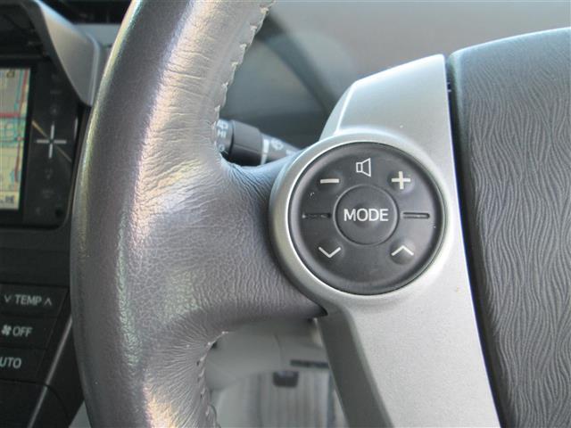 プリウス Ｇ　純正ＳＤナビ／フルセグＴＶ／バックカメラ／ステアリングスイッチ／キセノンライト／フォグライト／オートライト／プッシュスタート／スマートキー／スペアキー／クルーズコントロール／ビルトインＥＴＣ／電動格納（22枚目）