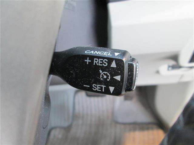 プリウス Ｇ　純正ＳＤナビ／フルセグＴＶ／バックカメラ／ステアリングスイッチ／キセノンライト／フォグライト／オートライト／プッシュスタート／スマートキー／スペアキー／クルーズコントロール／ビルトインＥＴＣ／電動格納（23枚目）