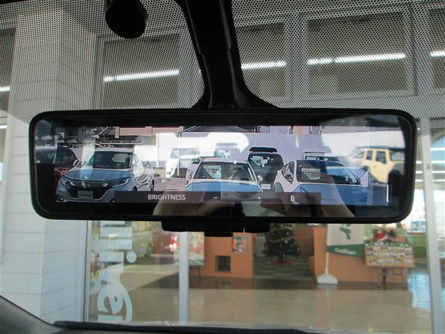 セレナ ハイウェイスター VセレクションII 1オナ 純9型ナビ セーフティパックB(3枚目)