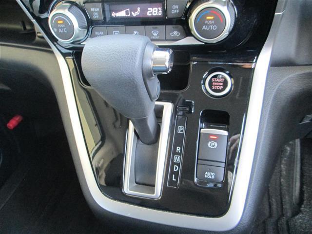 セレナ ハイウェイスター VセレクションII 1オナ 純9型ナビ セーフティパックB(10枚目)