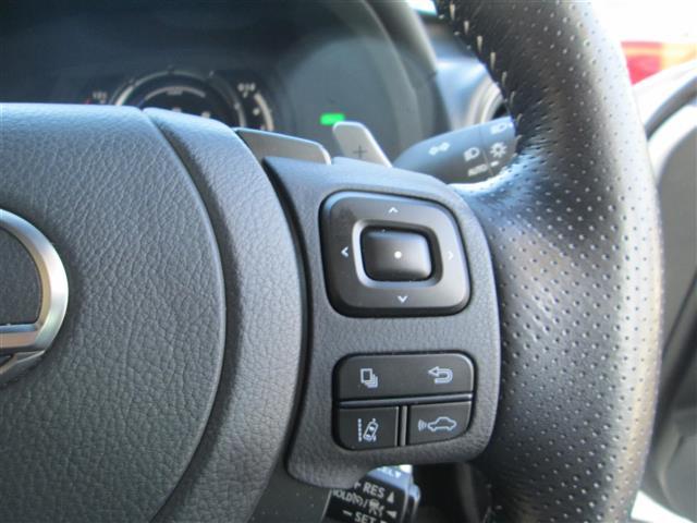 ＩＳ ＩＳ３００ｈ　Ｆスポーツ（13枚目）