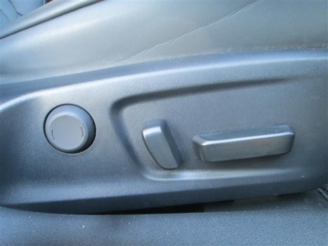 ＩＳ ＩＳ３００ｈ　Ｆスポーツ（17枚目）