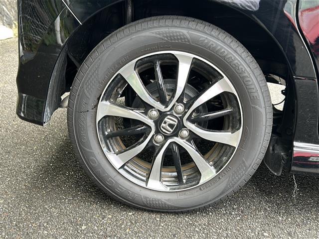 N-BOXカスタム G・Lホンダセンシング 純正ナビ・フルセグTV/BT Audio/CD/DVD/AUX・USB/AM/FM/SD/iPod・バックカメラ・ビルトインETC・純正ドラレコ・レーダークルコン・プッシュS・無限フロアマット(40枚目)