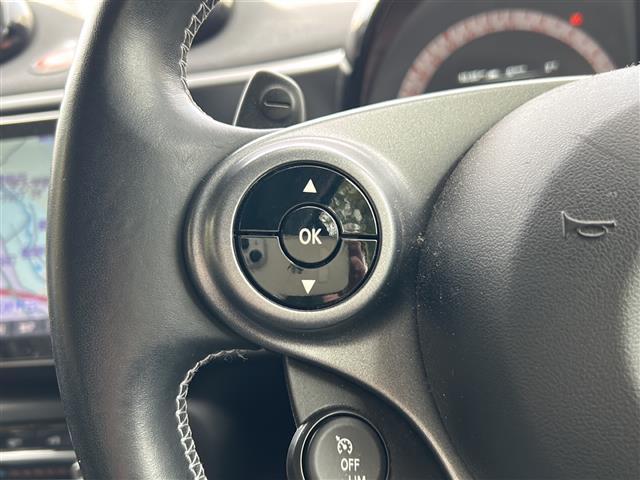 スマートフォーツークーペ BRABUS スポーツ Panasonicナビ・フルセグTV ・BT Audio・バックカメラ・クルーズコントロール・ETC・ガラスルーフ・衝突軽減装置・車線逸脱防止装置・コーナーセンサー・アイドリングストップ・パドルシフト(29枚目)