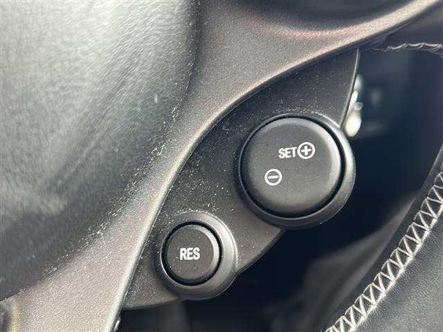 スマートフォーツークーペ BRABUS スポーツ Panasonicナビ・フルセグTV ・BT Audio・バックカメラ・クルーズコントロール・ETC・ガラスルーフ・衝突軽減装置・車線逸脱防止装置・コーナーセンサー・アイドリングストップ・パドルシフト(32枚目)