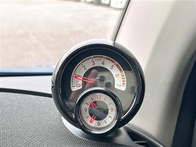 スマートフォーツークーペ BRABUS スポーツ Panasonicナビ・フルセグTV ・BT Audio・バックカメラ・クルーズコントロール・ETC・ガラスルーフ・衝突軽減装置・車線逸脱防止装置・コーナーセンサー・アイドリングストップ・パドルシフト(37枚目)